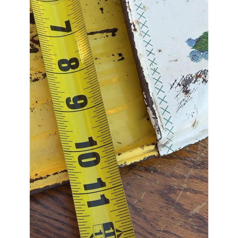 Vintage Yellow Metal Dustpan Fruit Grannycore JV Reed Cottagecore Farmhouse
